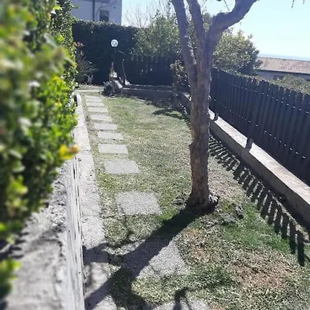 Apartment Dilly Holiday-casa Vacanze Aci Castello
