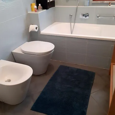 Dilly Holiday-casa Vacanze Apartment Aci Castello